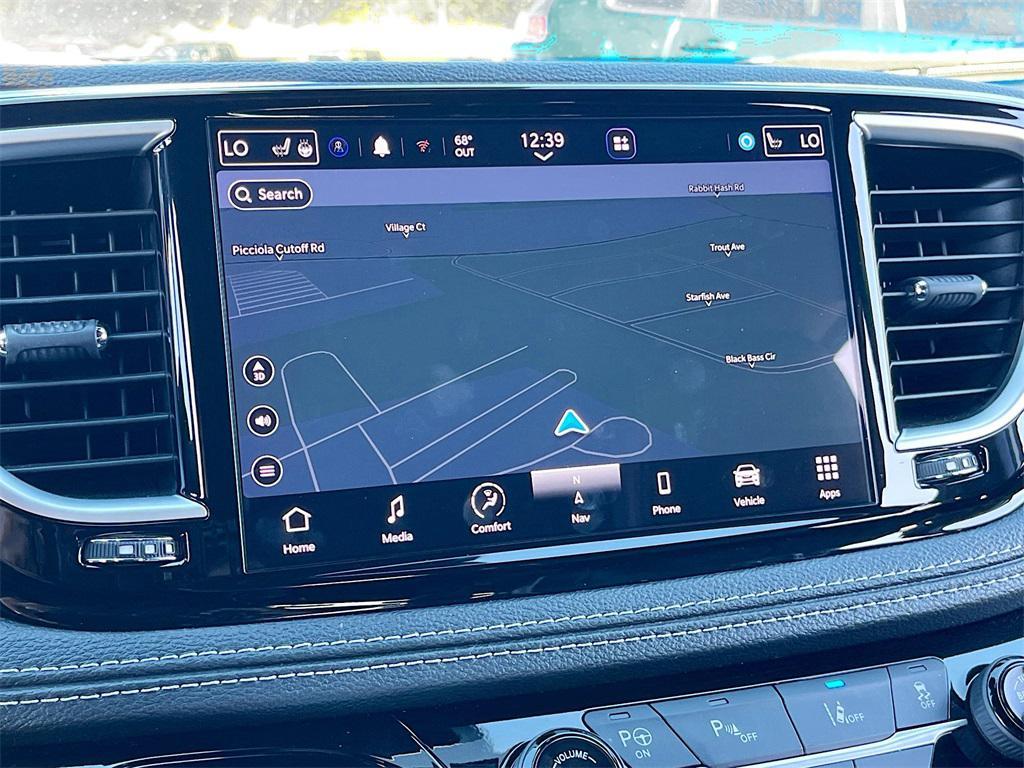 used 2024 Chrysler Pacifica Hybrid car, priced at $33,995