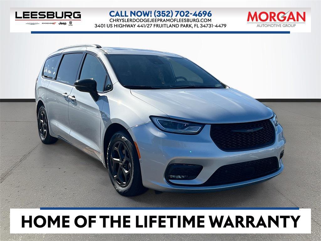 used 2024 Chrysler Pacifica Hybrid car, priced at $33,995