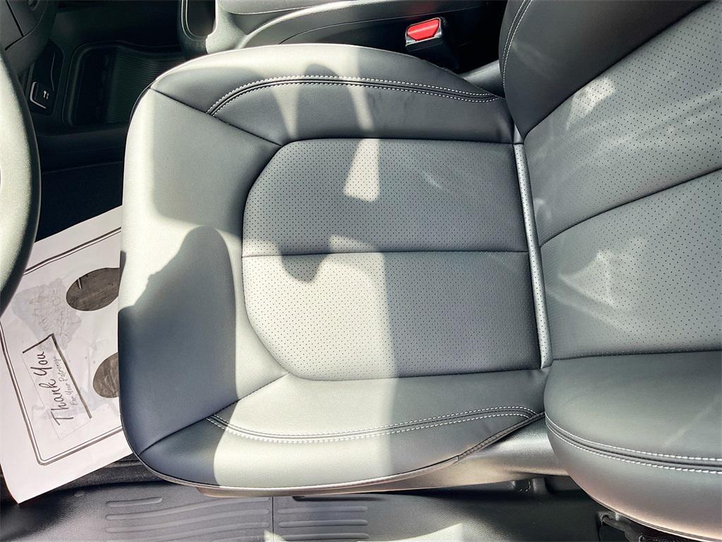 new 2026 Chrysler Pacifica car, priced at $36,036