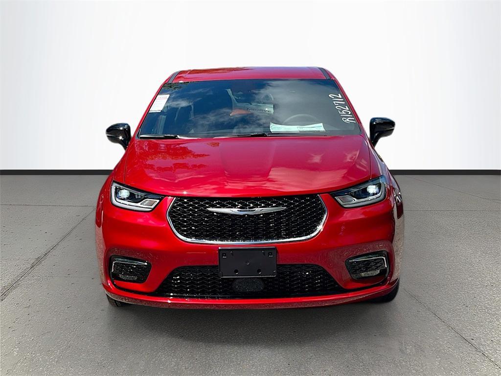 new 2026 Chrysler Pacifica car, priced at $36,036