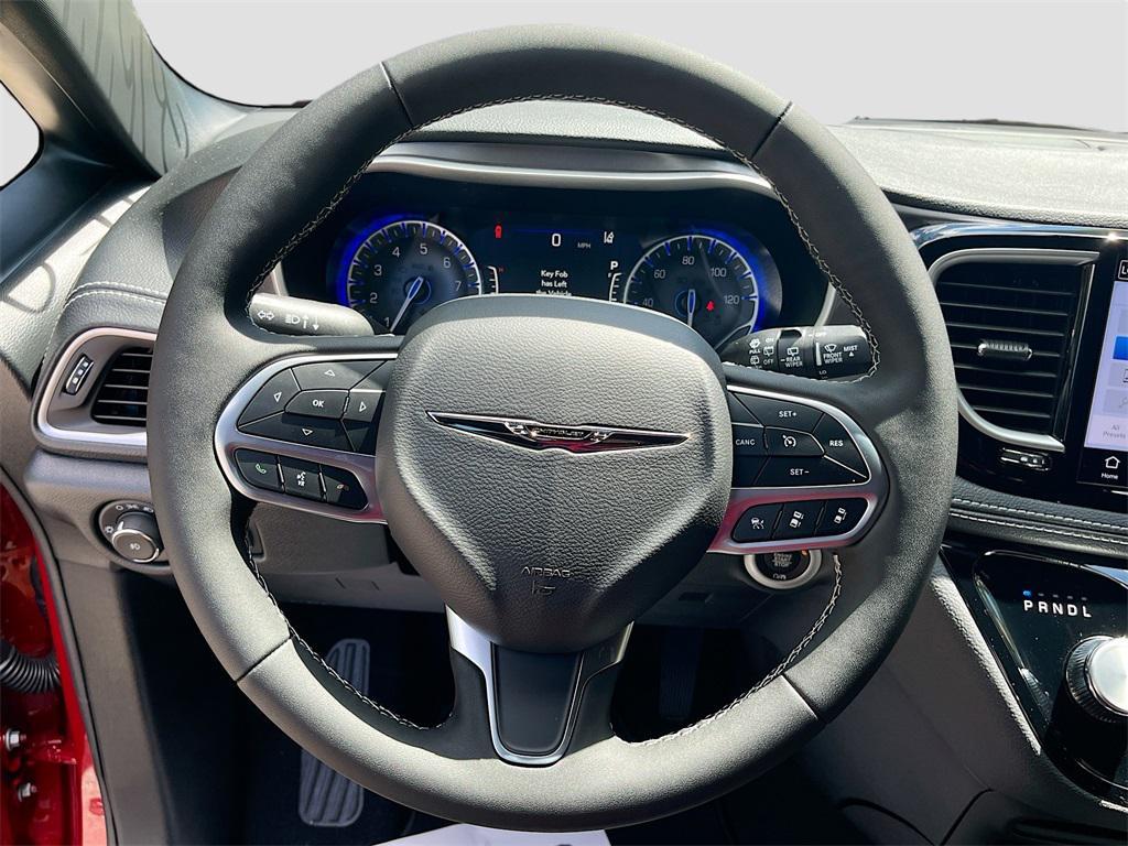 new 2026 Chrysler Pacifica car, priced at $36,036