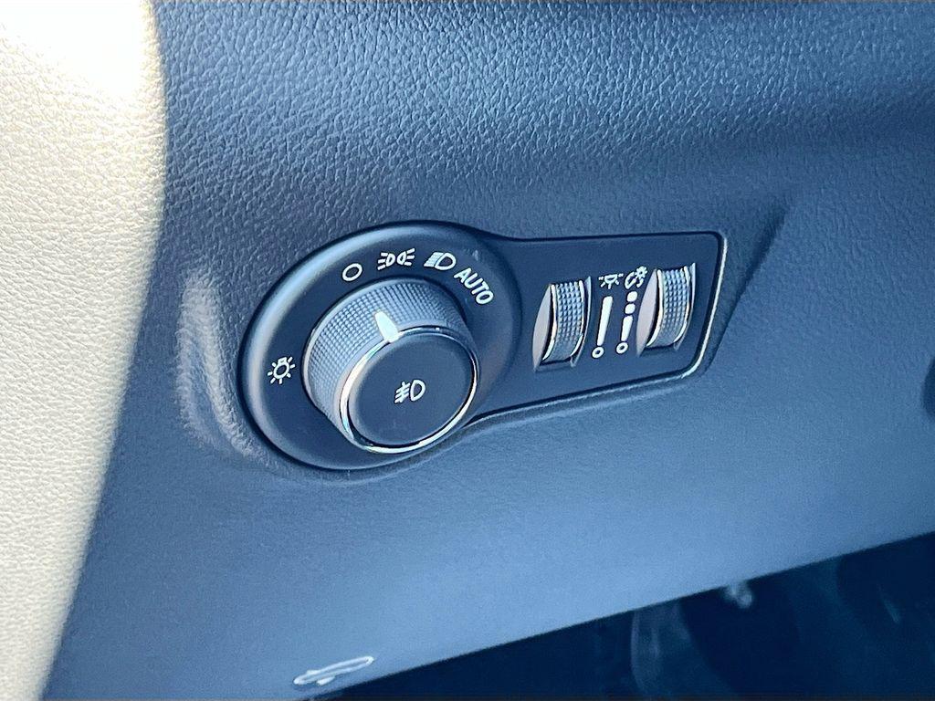 new 2026 Jeep Compass car, priced at $31,306