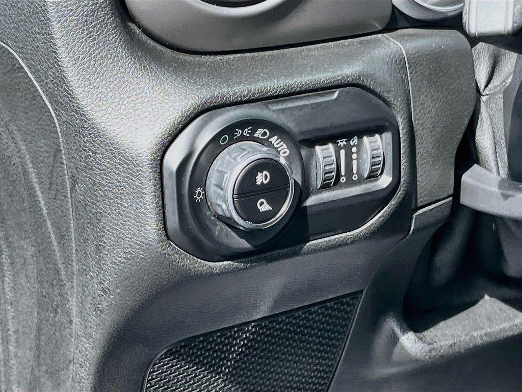 used 2020 Jeep Gladiator car, priced at $23,291