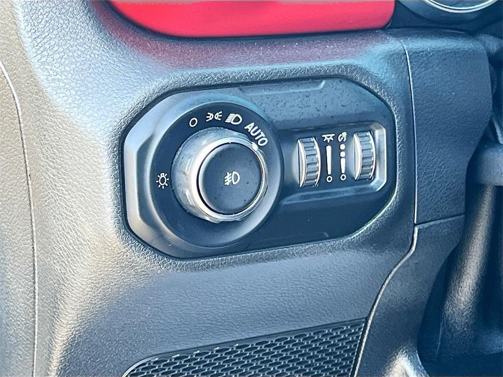 used 2021 Jeep Wrangler Unlimited car, priced at $24,467