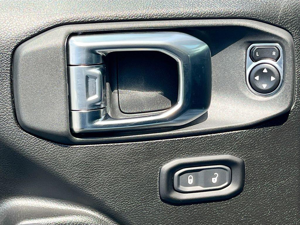 new 2025 Jeep Gladiator car, priced at $51,499