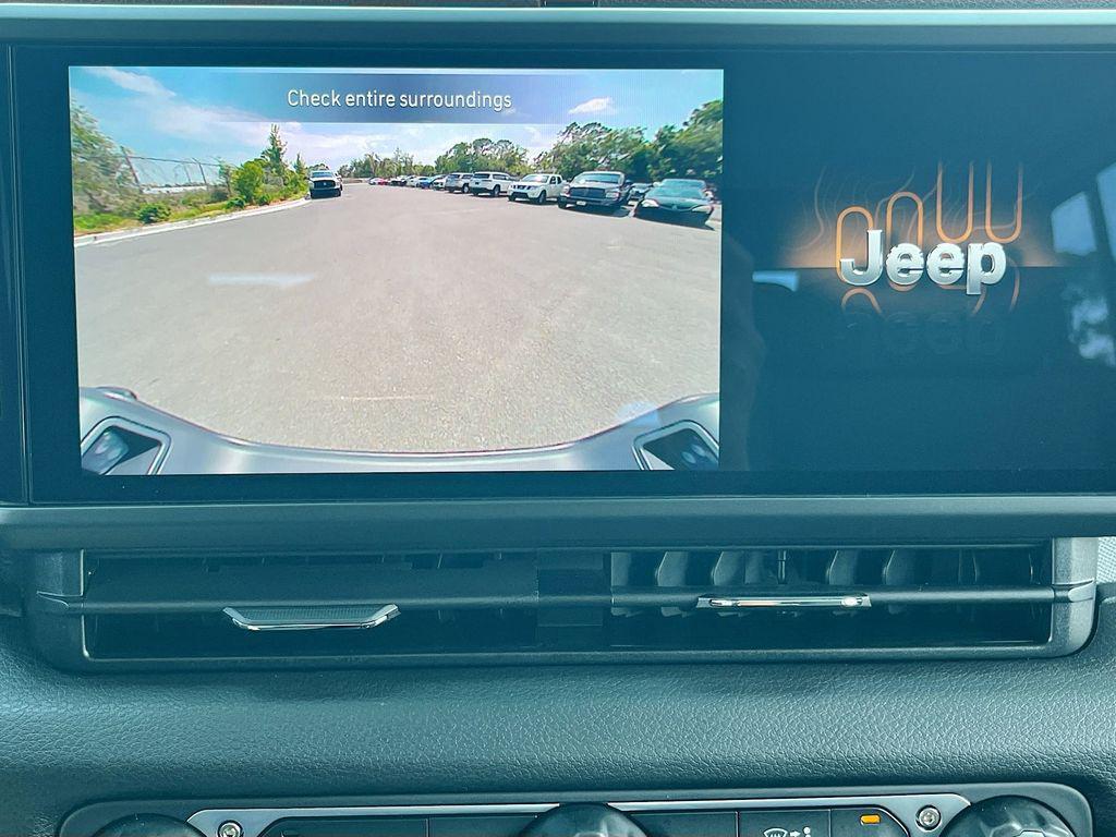 new 2025 Jeep Gladiator car, priced at $51,499