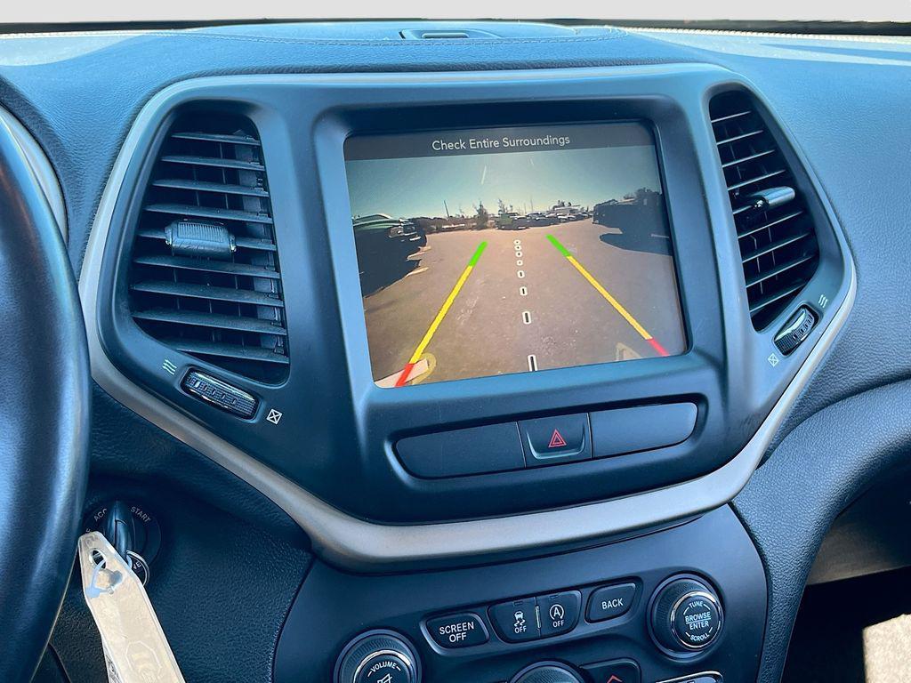 used 2015 Jeep Cherokee car, priced at $7,776