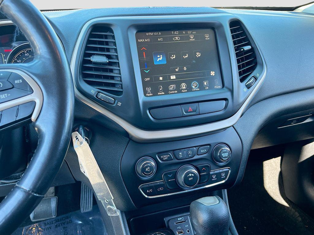 used 2015 Jeep Cherokee car, priced at $7,776