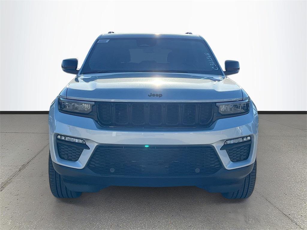 new 2025 Jeep Grand Cherokee car, priced at $43,740