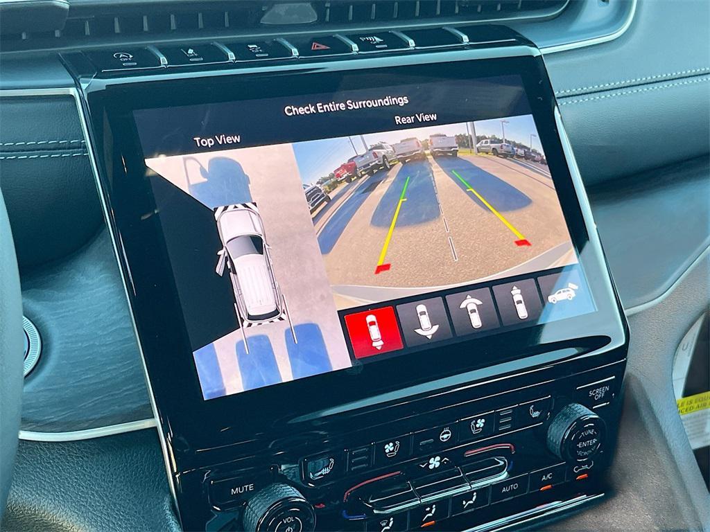 new 2025 Jeep Grand Cherokee car, priced at $43,740