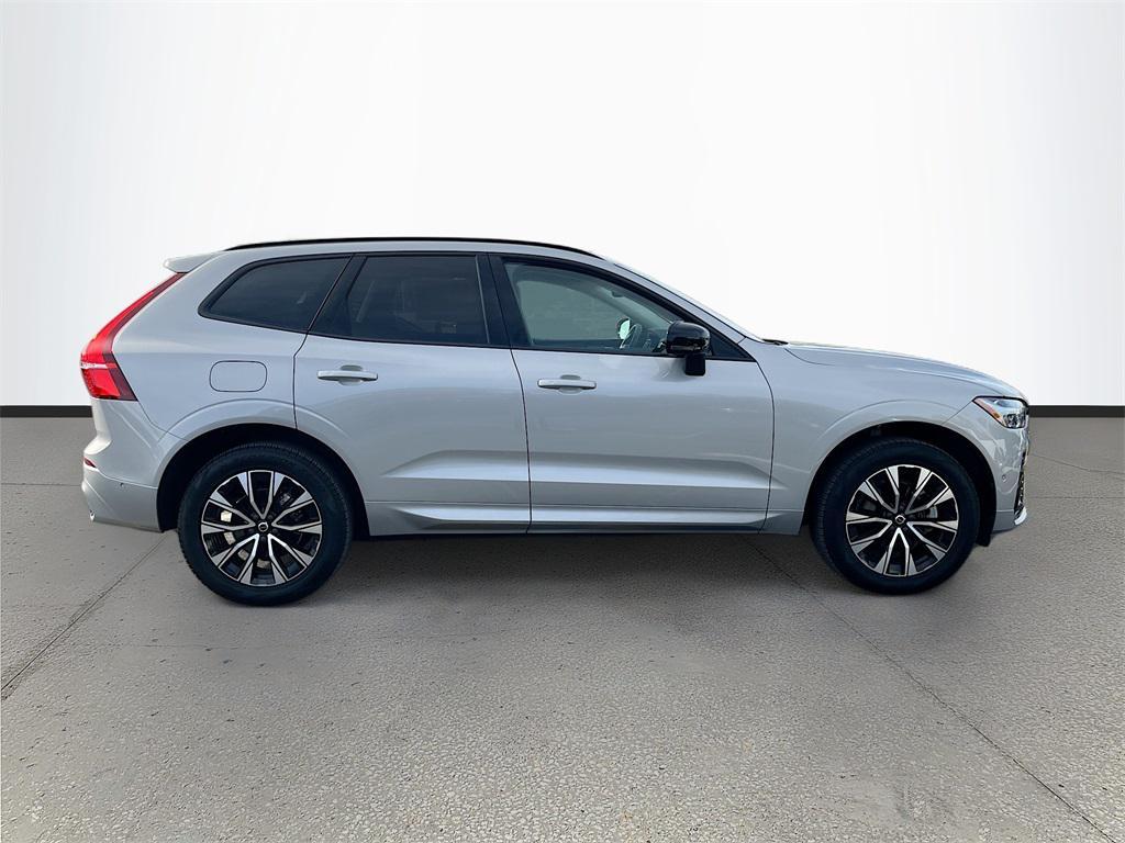 used 2025 Volvo XC60 car, priced at $34,059