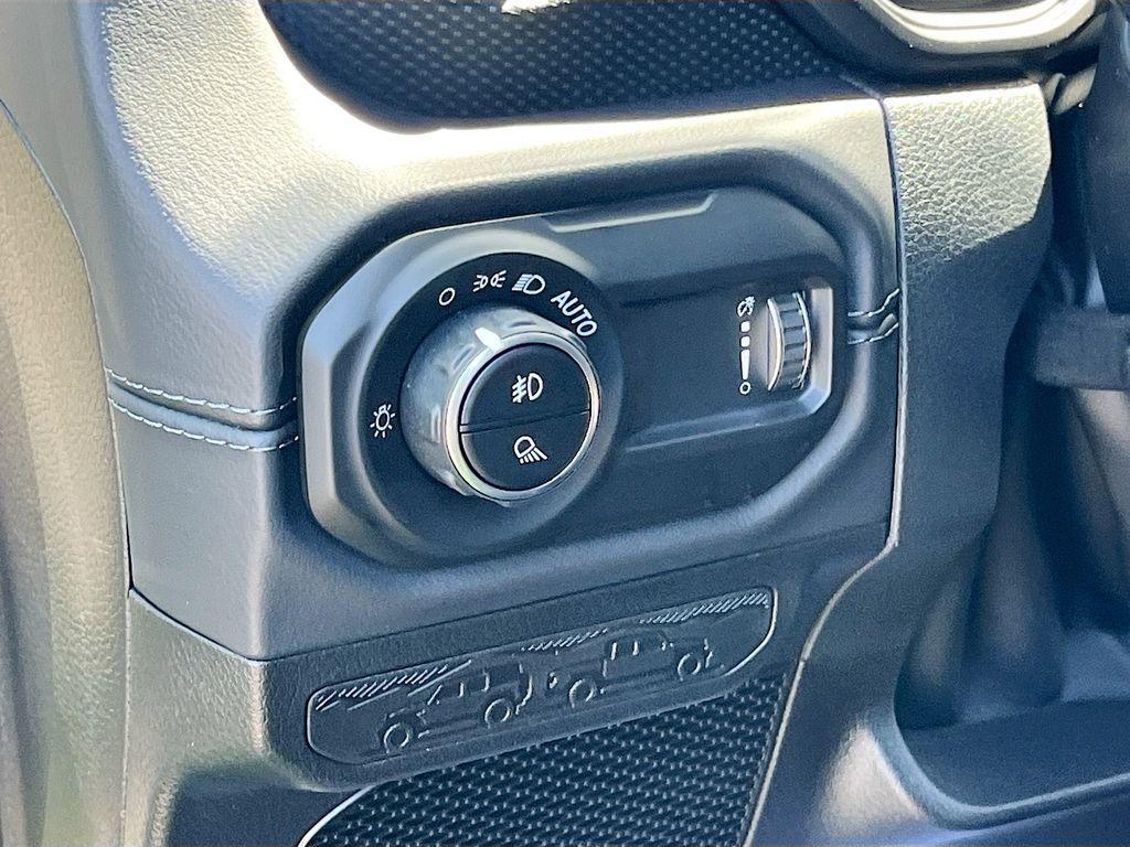 new 2026 Jeep Gladiator car, priced at $51,671