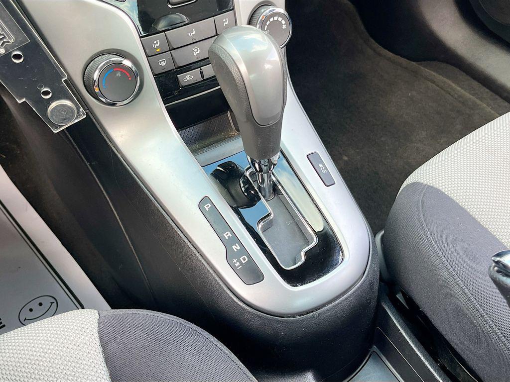 used 2013 Chevrolet Cruze car, priced at $7,658