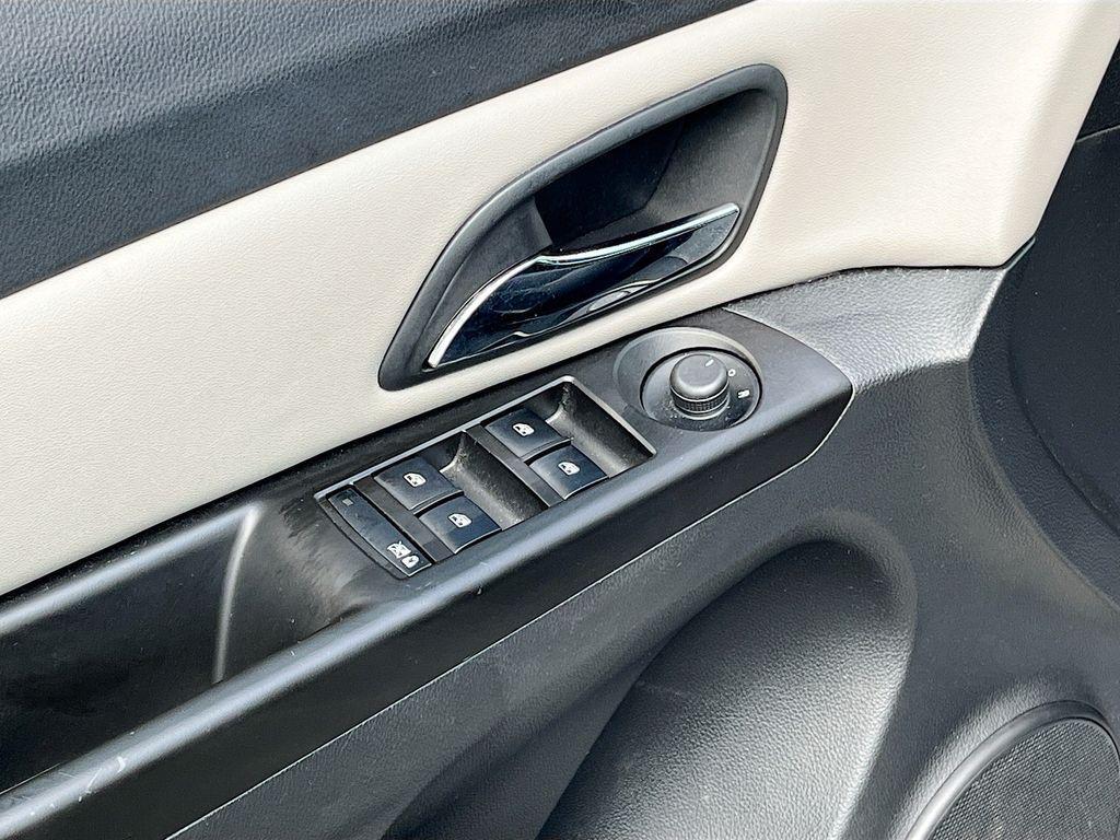 used 2013 Chevrolet Cruze car, priced at $7,658