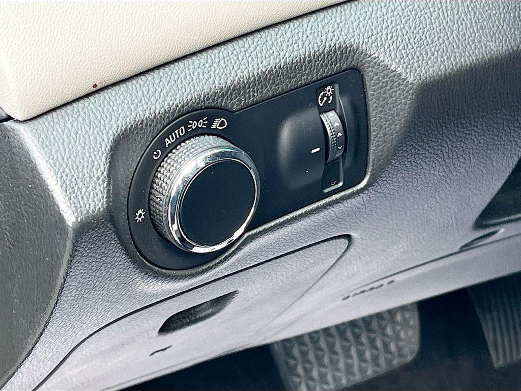 used 2013 Chevrolet Cruze car, priced at $7,658