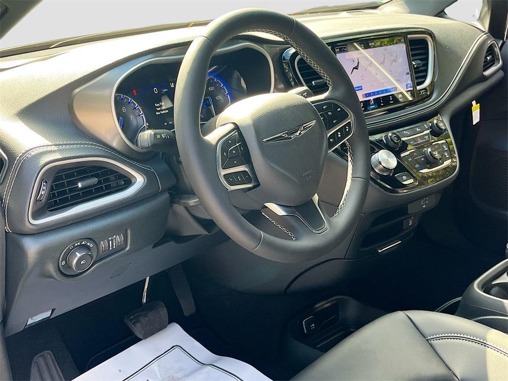 new 2026 Chrysler Pacifica car, priced at $44,836