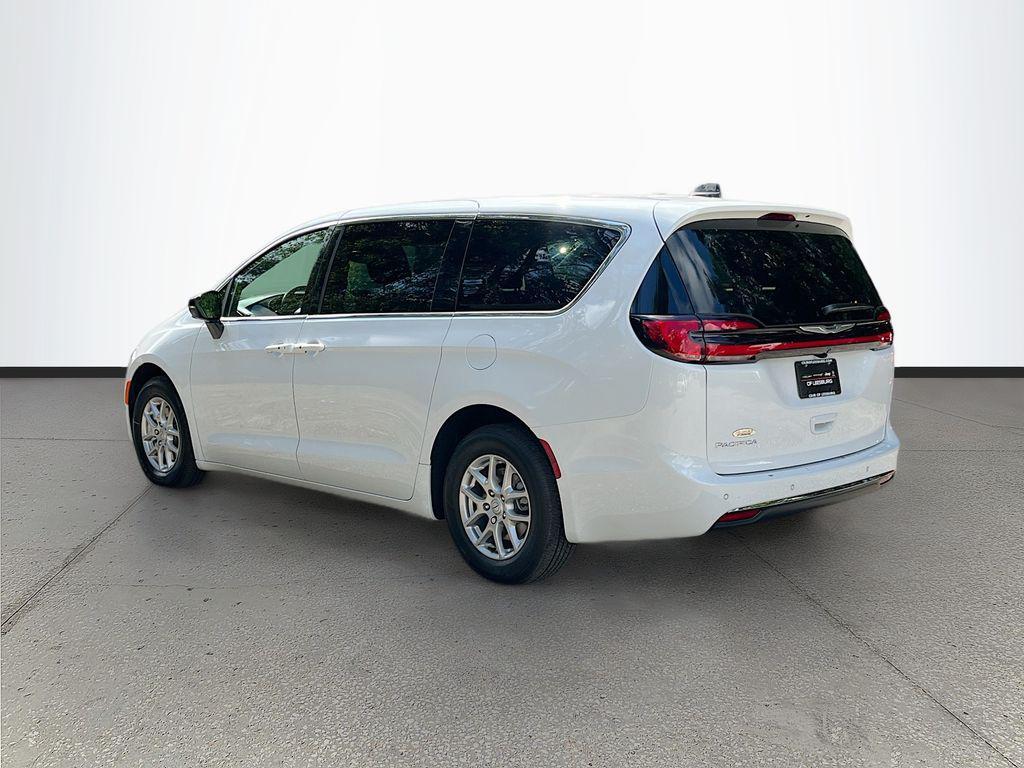 new 2026 Chrysler Pacifica car, priced at $41,223