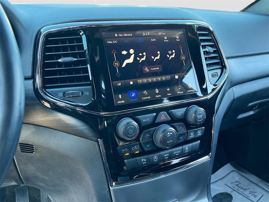 used 2020 Jeep Grand Cherokee car, priced at $20,594