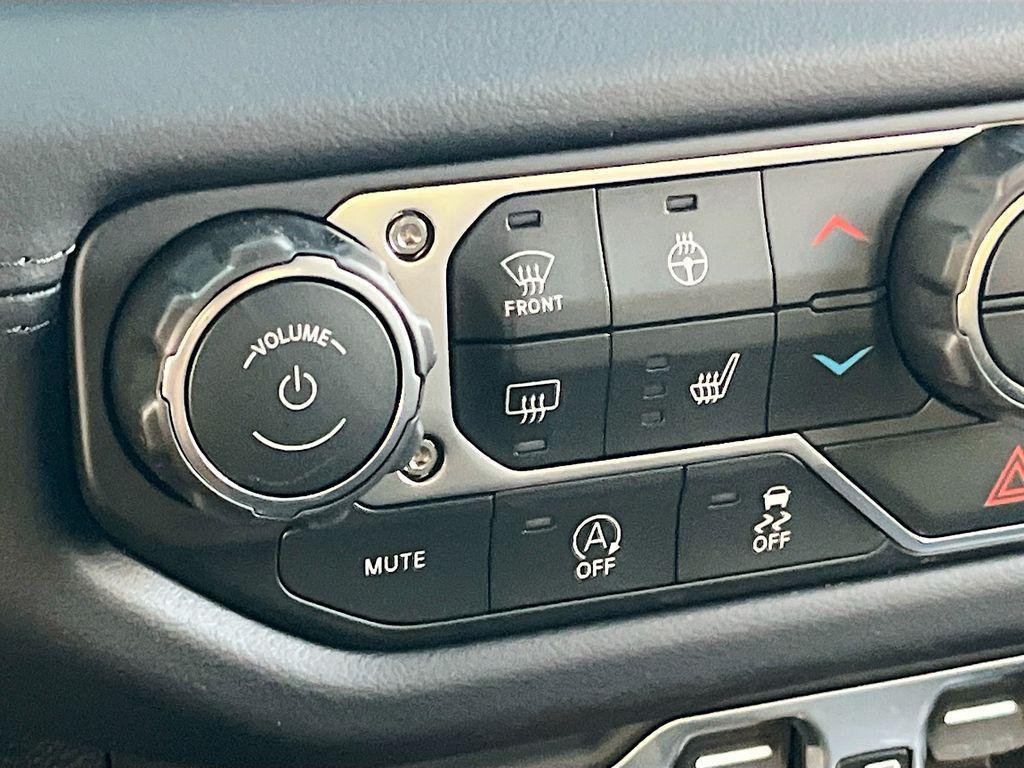 new 2026 Jeep Gladiator car, priced at $55,479