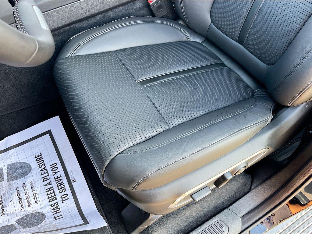 new 2026 Jeep Grand Wagoneer L car, priced at $88,535