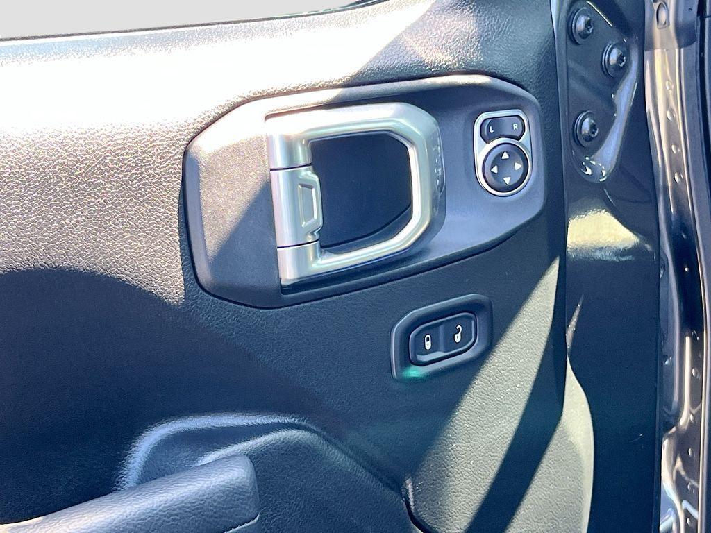 new 2026 Jeep Gladiator car, priced at $53,525