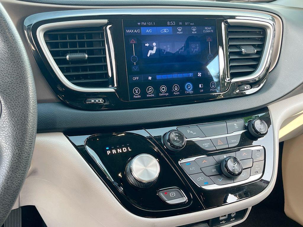 used 2017 Chrysler Pacifica car, priced at $12,376