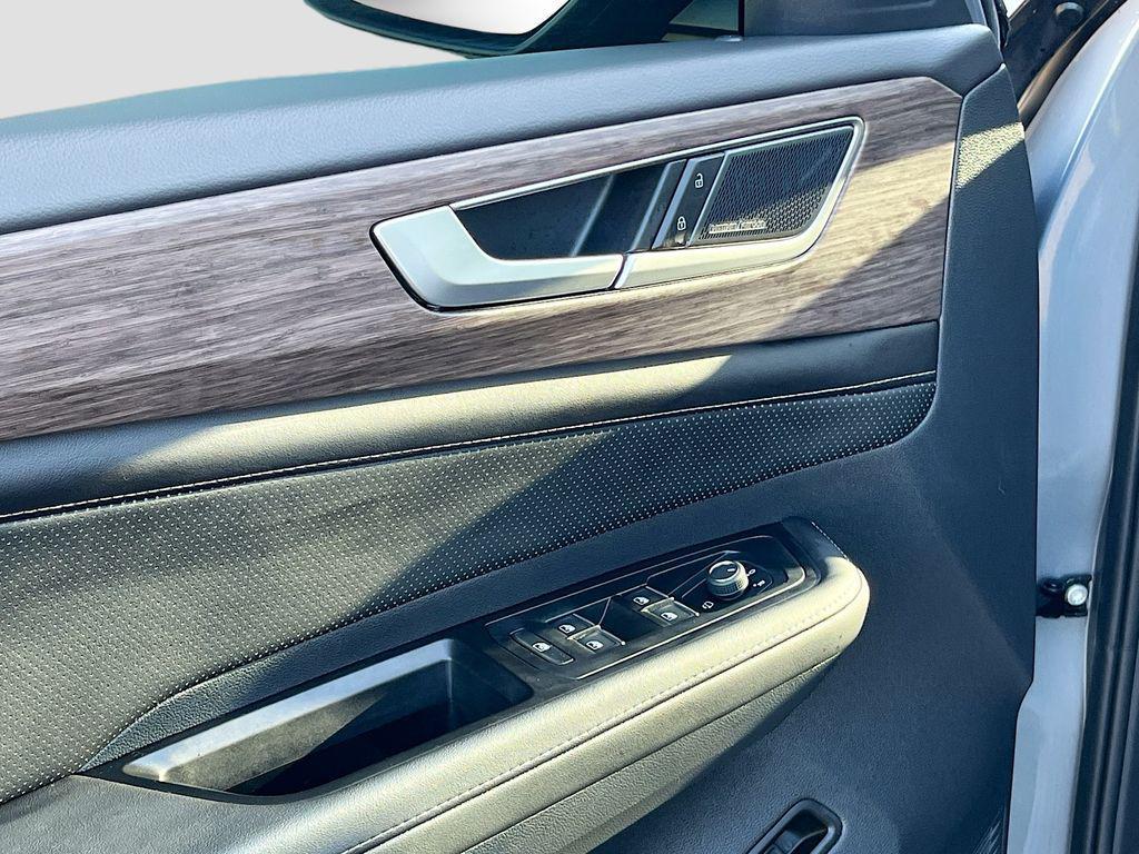 used 2025 Volkswagen Atlas car, priced at $43,835