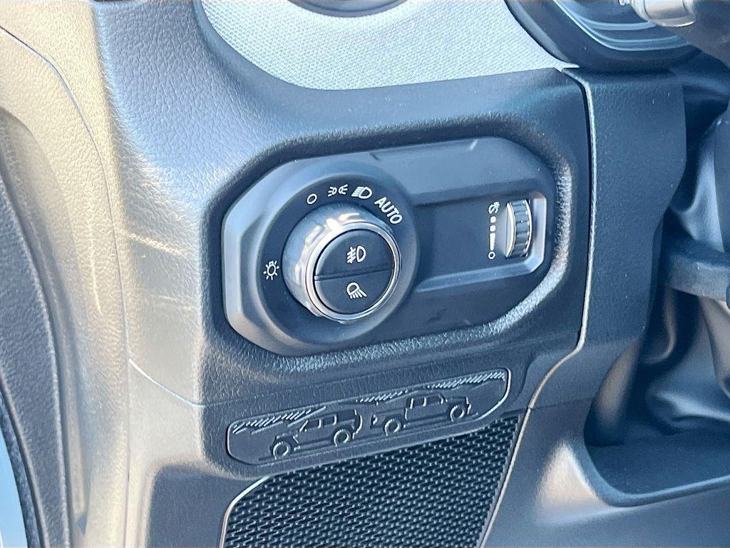 new 2026 Jeep Gladiator car, priced at $46,967