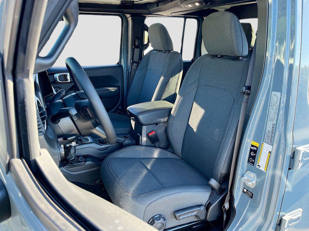 new 2026 Jeep Gladiator car, priced at $46,967