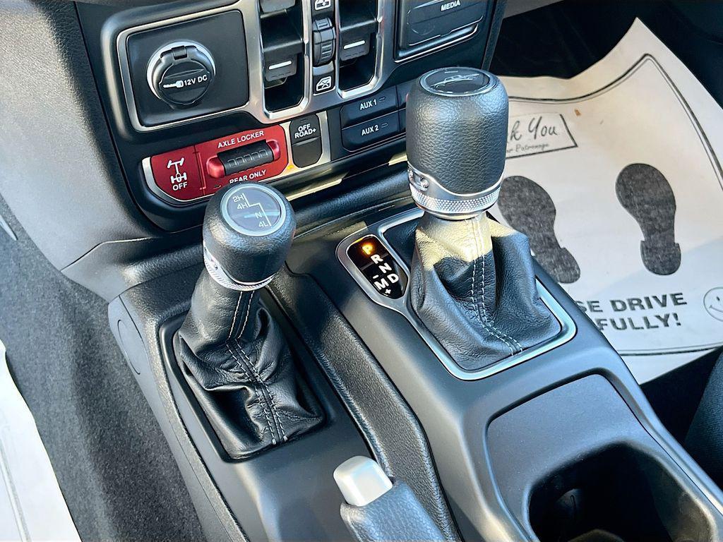 new 2026 Jeep Gladiator car, priced at $46,967