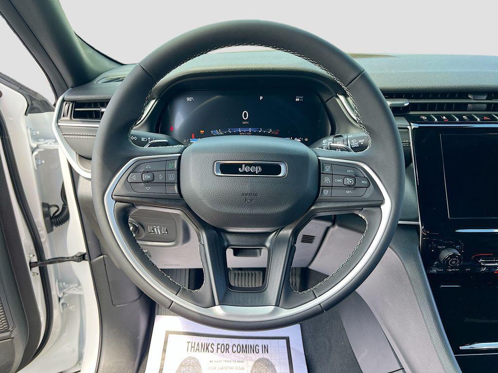 new 2026 Jeep Grand Cherokee car, priced at $36,379