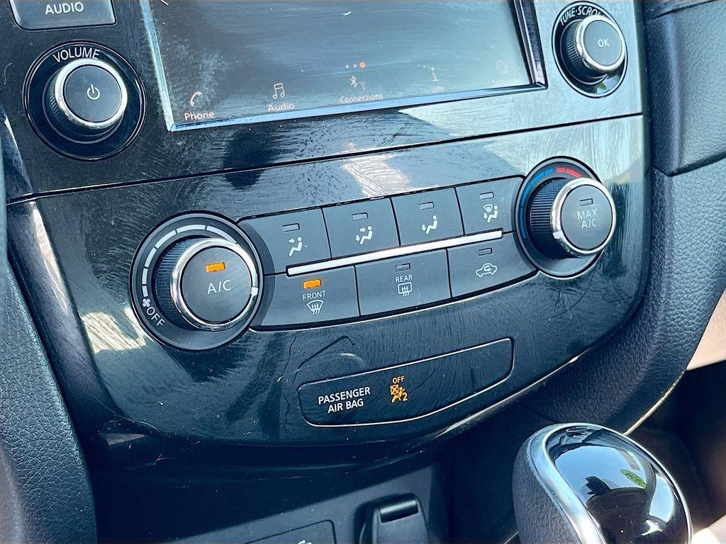 used 2020 Nissan Rogue car, priced at $11,300