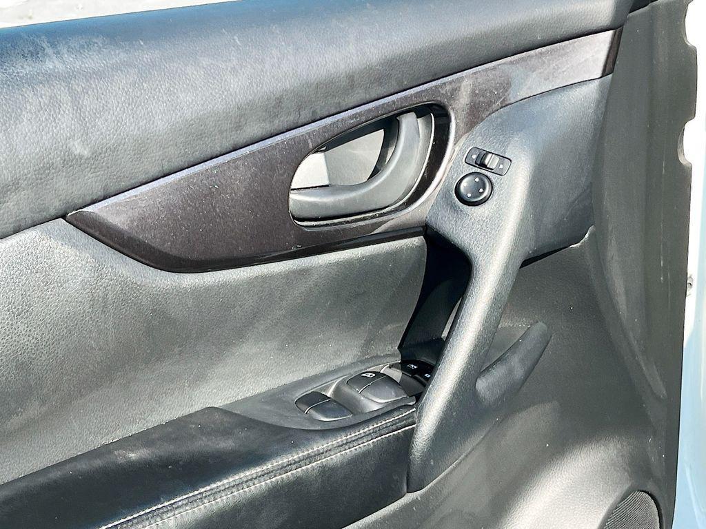 used 2020 Nissan Rogue car, priced at $11,300