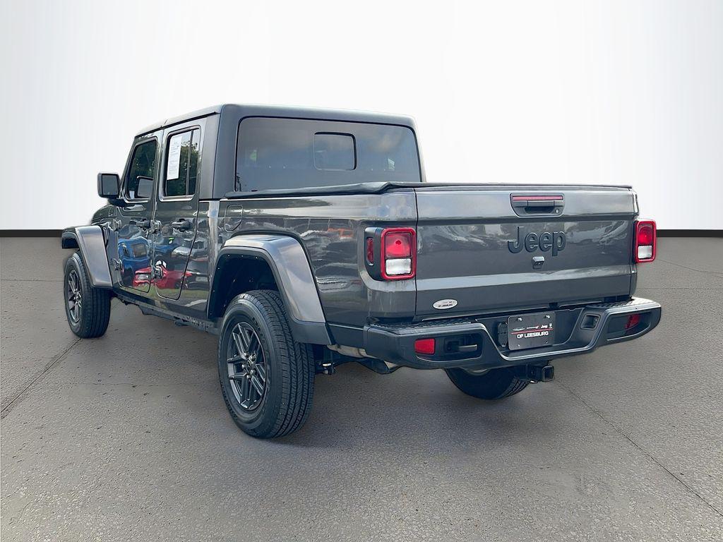 used 2024 Jeep Gladiator car, priced at $35,876
