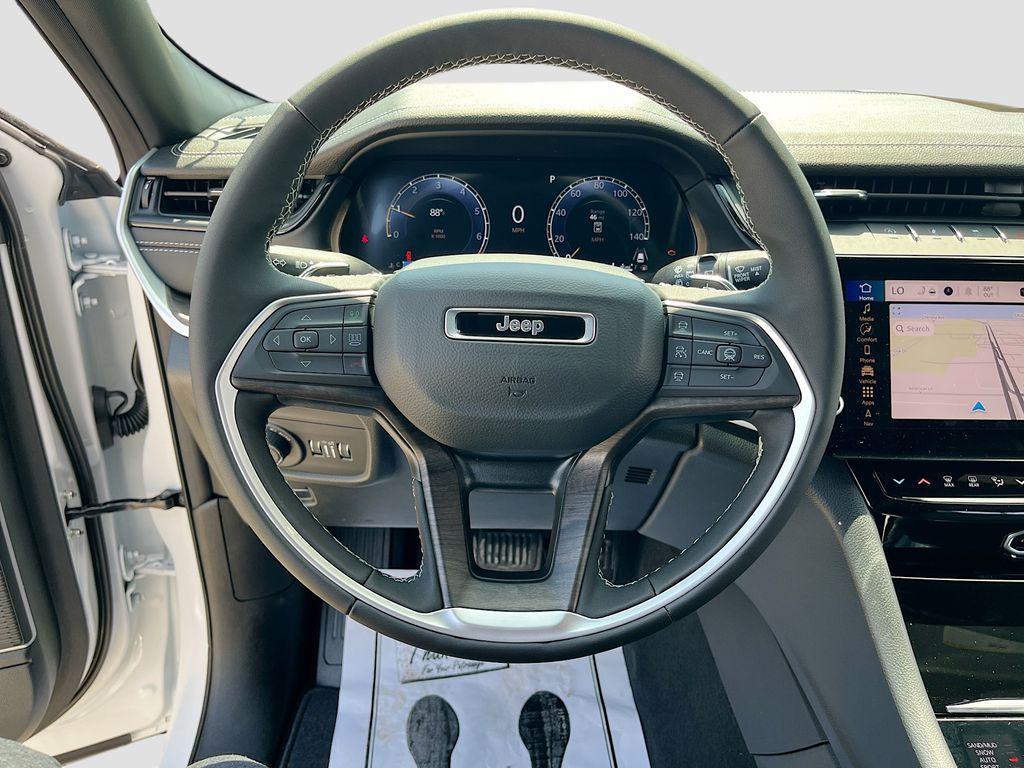 new 2026 Jeep Grand Cherokee car, priced at $48,162