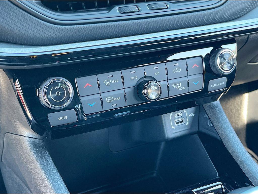 new 2026 Jeep Compass car, priced at $31,306