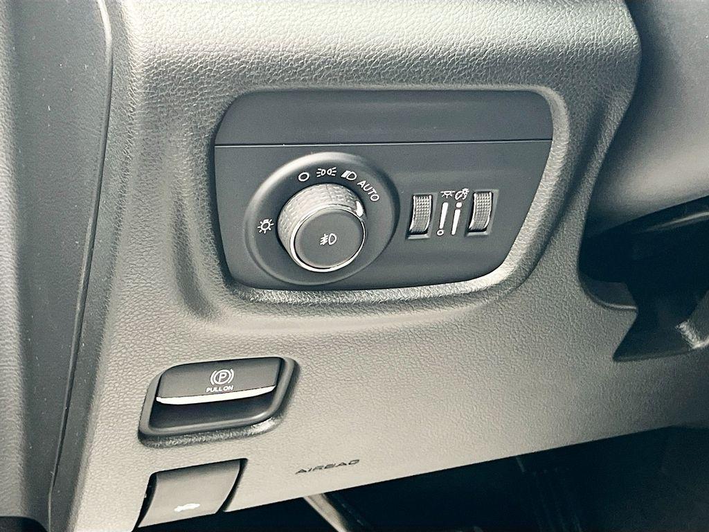 new 2025 Jeep Grand Cherokee L car, priced at $40,803