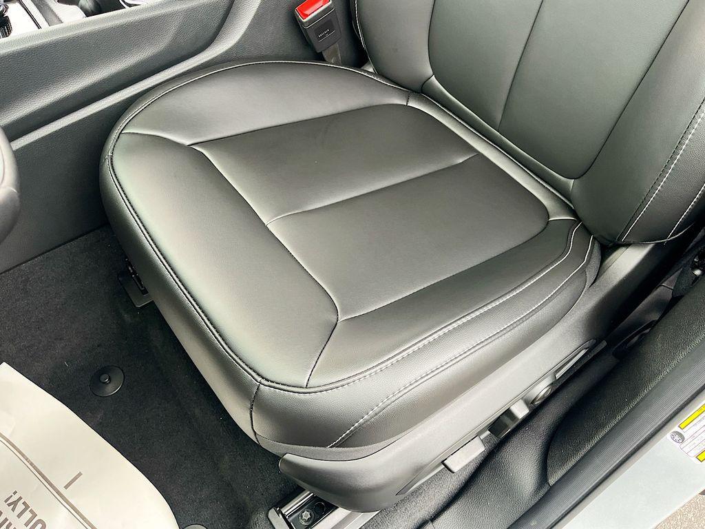 new 2025 Jeep Grand Cherokee L car, priced at $40,803