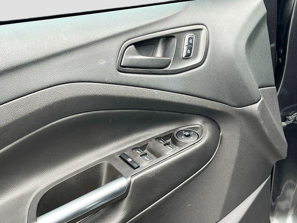 used 2016 Ford Escape car, priced at $7,684