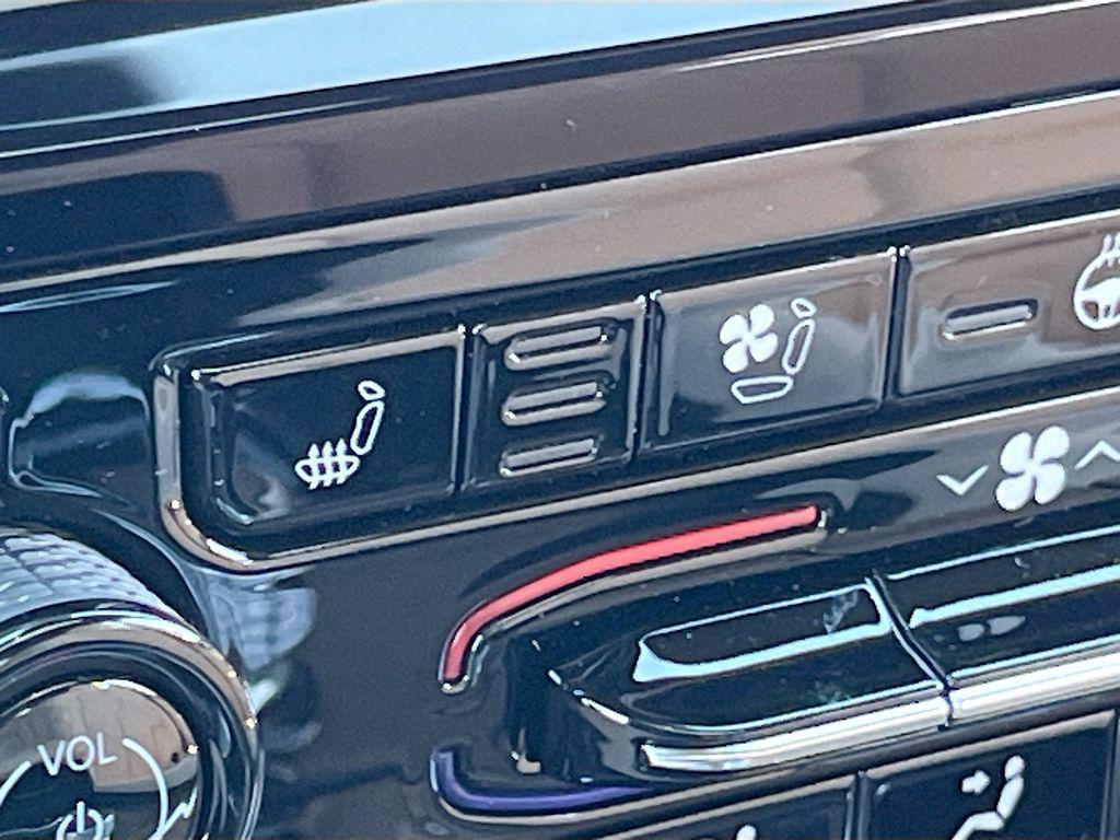 new 2025 Jeep Grand Cherokee car, priced at $39,787