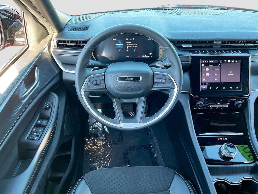 used 2025 Jeep Grand Cherokee car, priced at $34,591