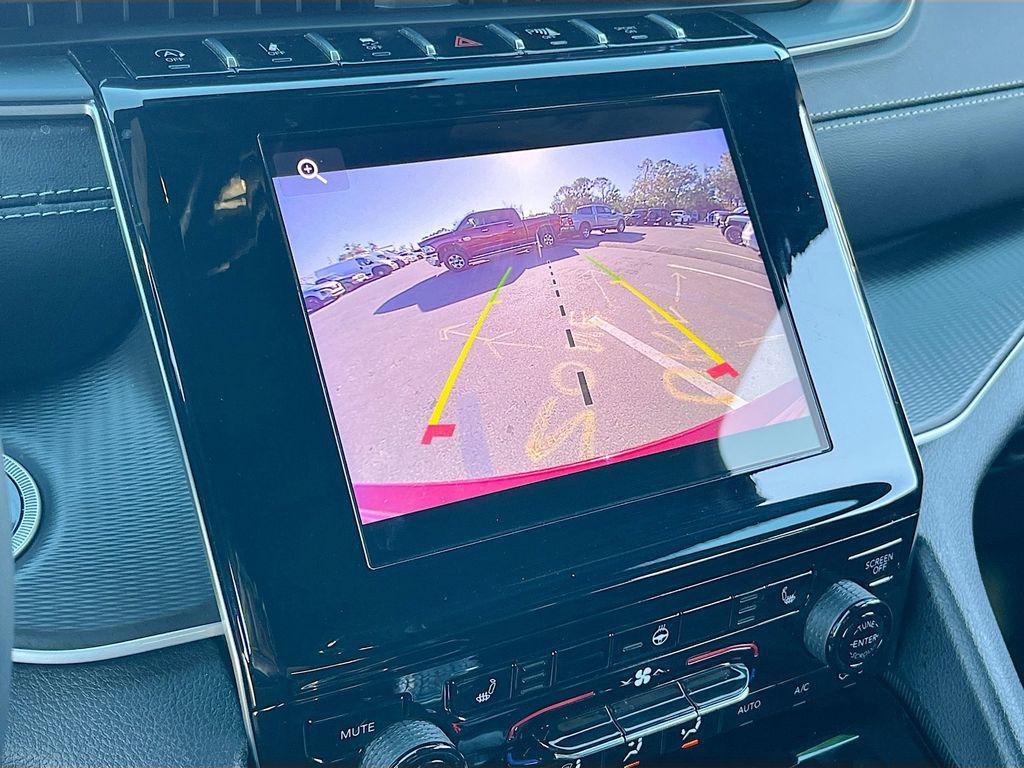 used 2025 Jeep Grand Cherokee car, priced at $34,591