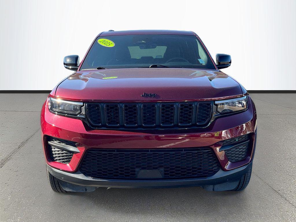 used 2025 Jeep Grand Cherokee car, priced at $34,591