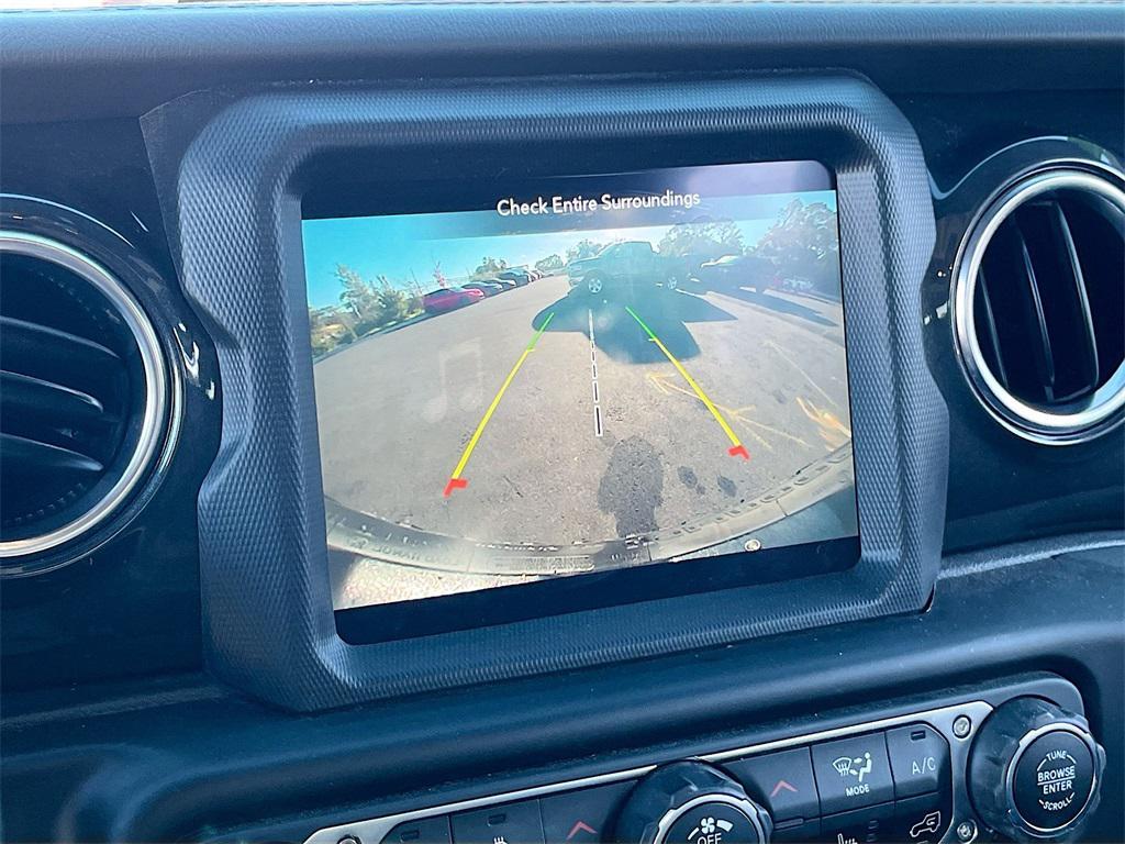 used 2021 Jeep Wrangler Unlimited car, priced at $29,312