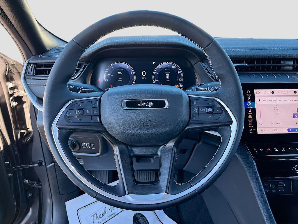 new 2026 Jeep Grand Cherokee car, priced at $41,722