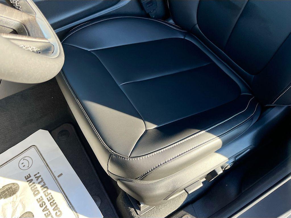 new 2026 Jeep Grand Cherokee car, priced at $41,722