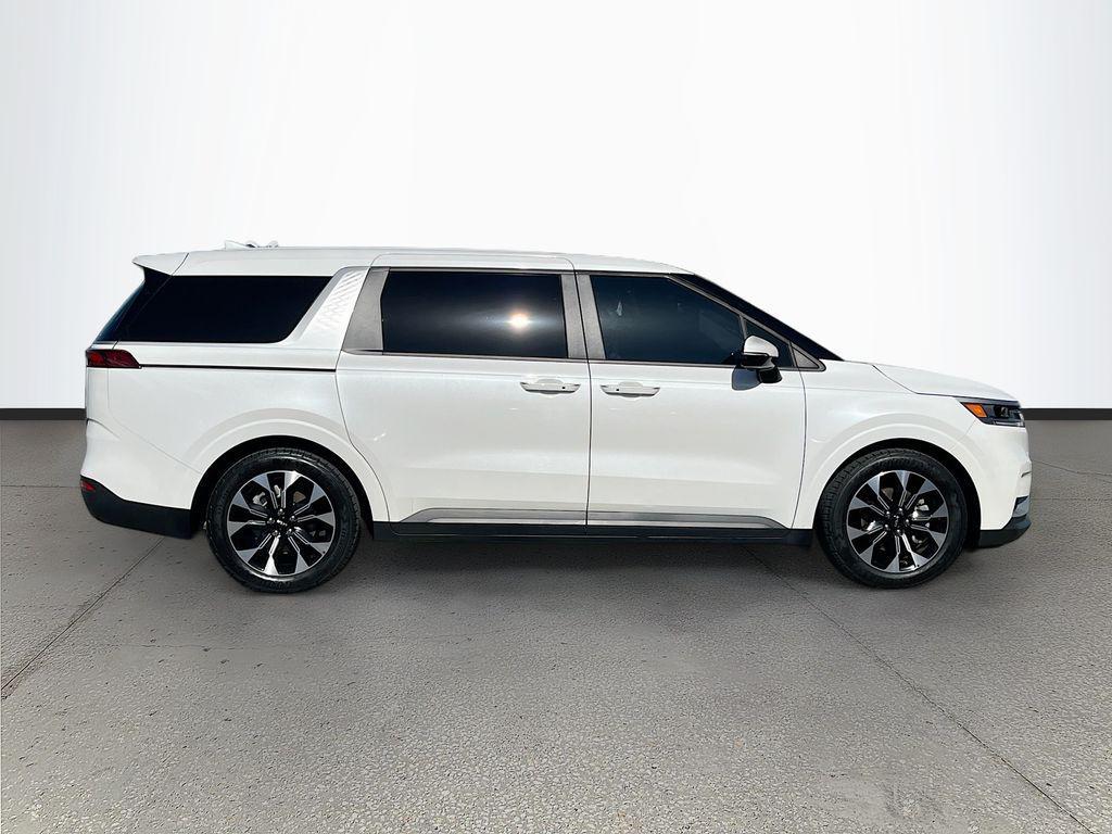 used 2022 Kia Carnival car, priced at $23,076