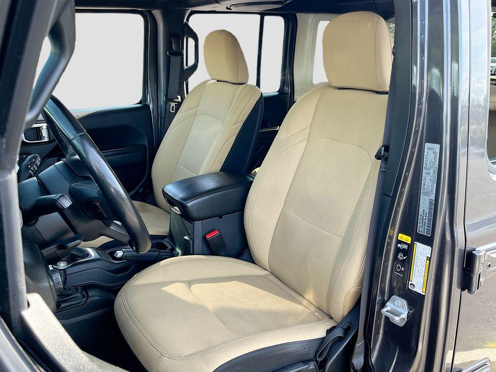 used 2022 Jeep Wrangler Unlimited car, priced at $27,572