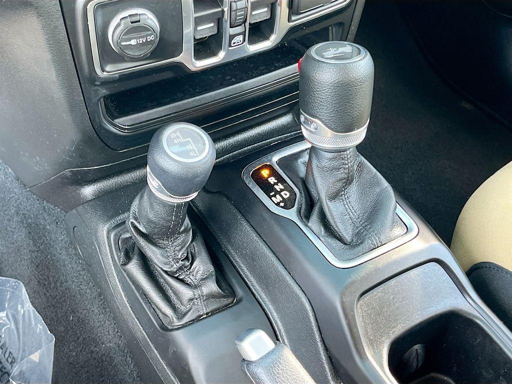 used 2022 Jeep Wrangler Unlimited car, priced at $27,572