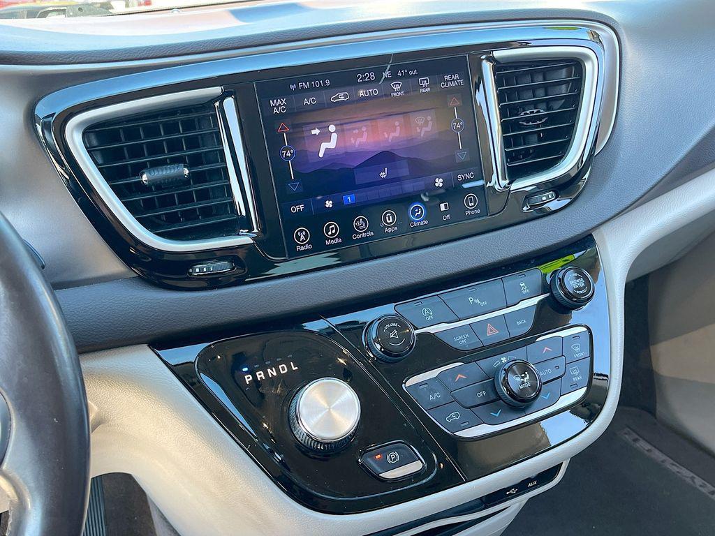 used 2017 Chrysler Pacifica car, priced at $8,029